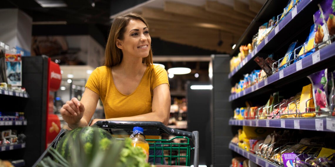 11 Best Tips on How to Save Money on Grocery Shopping